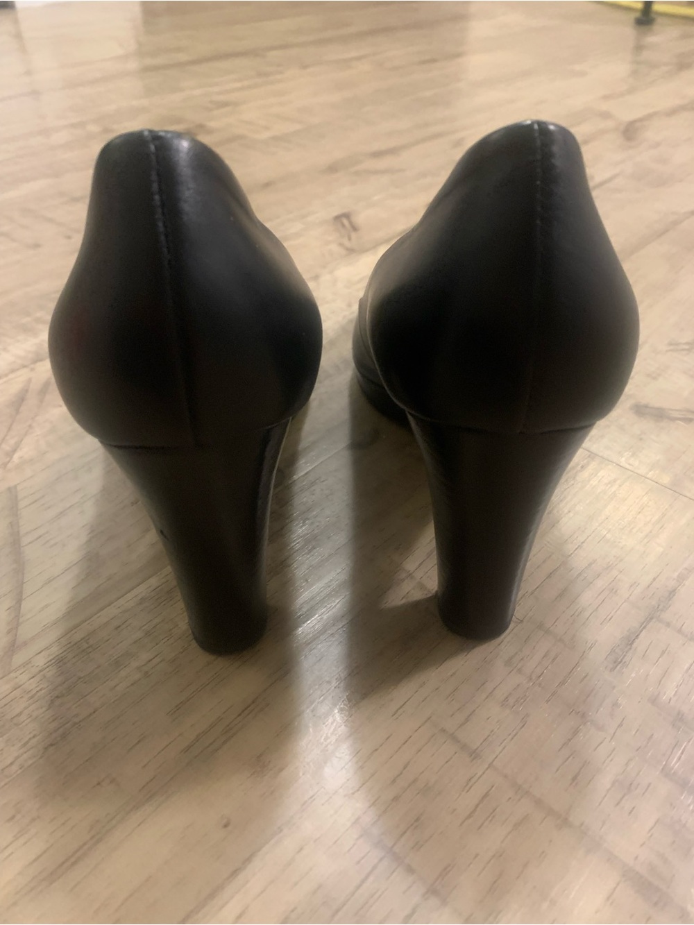 Varese Classic Black Heels - Picture 3 of 6
